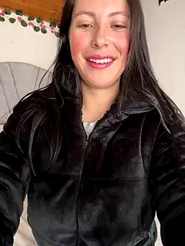 Group Mia_salinass on StripChat