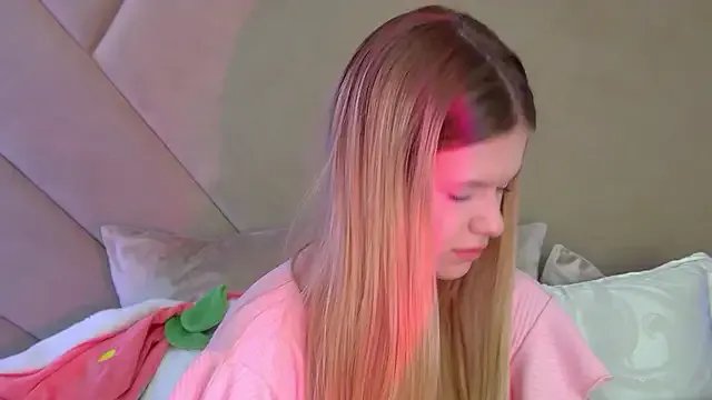 Freechat MilanaBalmain on StripChat