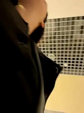 Freechat MiraReach on StripChat