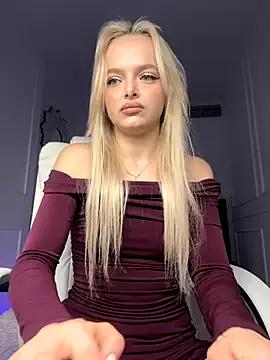 Freechat miss_blondiee on StripChat