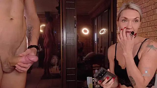 Freechat MissLMrJ on StripChat