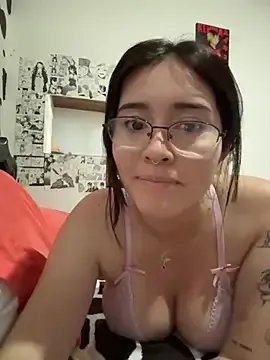 Freechat MitsuChan_ on StripChat