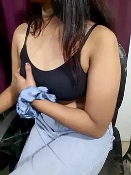 Monalisa670 — Freechat on StripChat