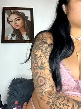 morenaQueen_ — Show naked + Domi lush 5 min