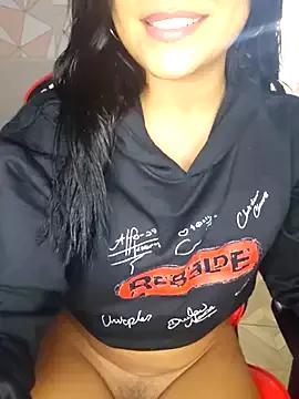 Freechat moreninhasilva on StripChat