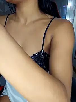 Freechat moreninhasilva on StripChat