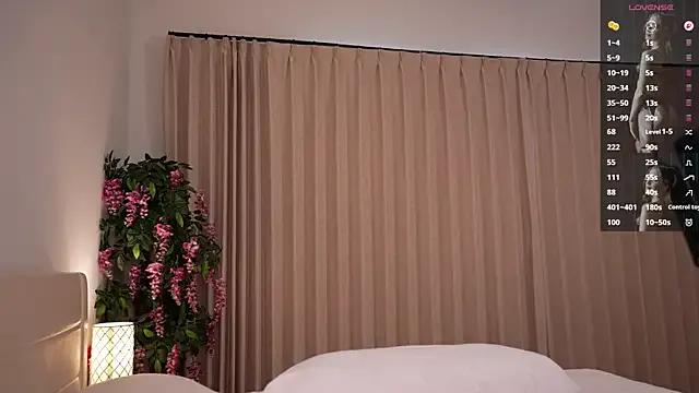 Freechat MyLoveEllen on StripChat