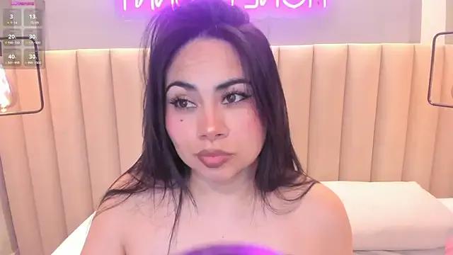 Freechat Naomymonroe_ on StripChat