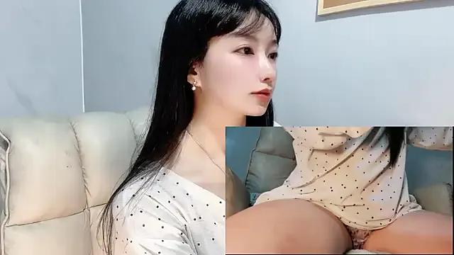 Freechat Nery_Asian on StripChat