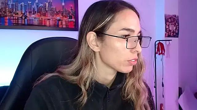 Freechat Niky_777 on StripChat