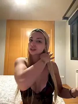 Freechat Noeliagglow on StripChat
