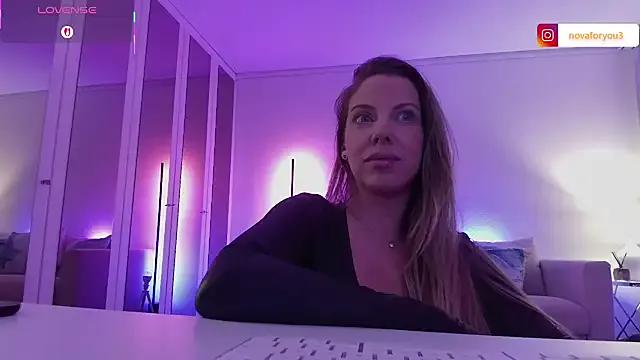 Private Nova-Lee on StripChat