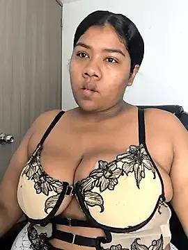 Freechat paola091 on StripChat