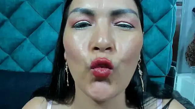 Freechat PENELOPELEWISs on StripChat