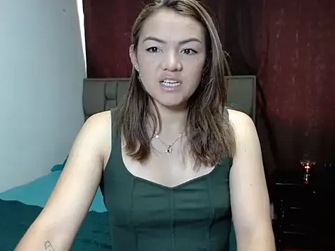 Freechat PenelopeMist on StripChat