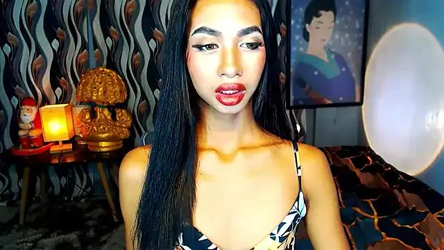 Freechat PrettyLatiina on StripChat