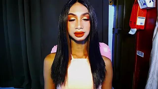 Freechat PrettyLatiina on StripChat