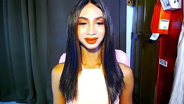 Freechat PrettyLatiina on StripChat