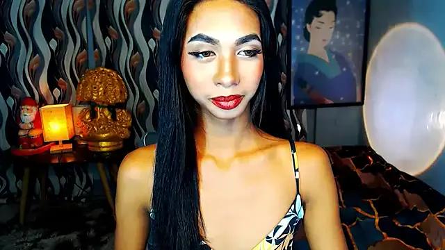 Freechat PrettyLatiina on StripChat