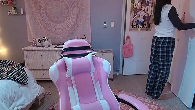 Freechat princesselysia on StripChat