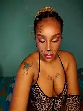 Freechat Queen_Amara on StripChat