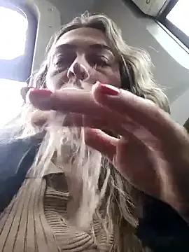 Freechat rachellboom on StripChat