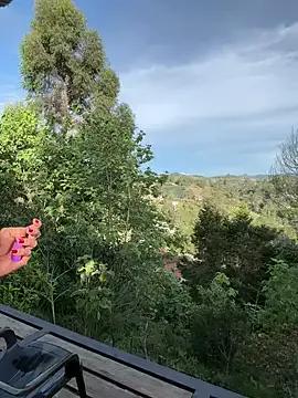 Freechat Rose-andres on StripChat