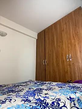 Freechat Rose_berry on StripChat