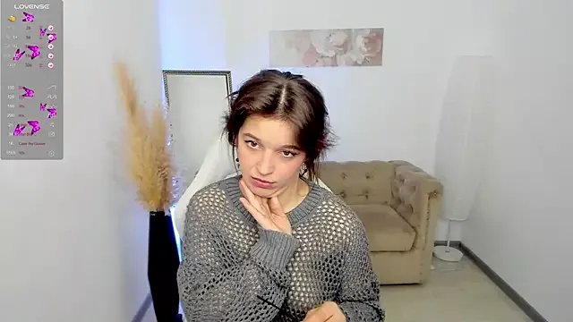 Freechat RosieHearts on StripChat