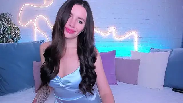 Freechat rossy_babe_ on StripChat