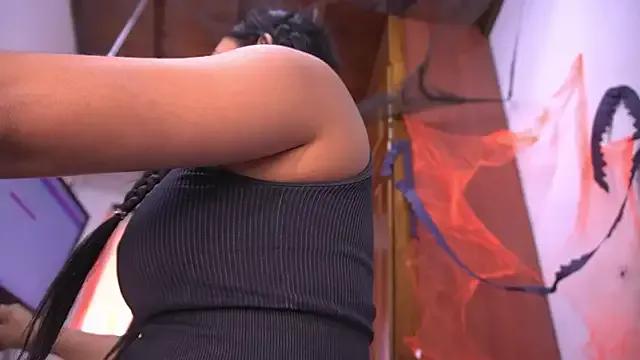 Freechat rousse_coup on StripChat