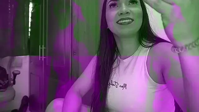 Freechat rousse_coup on StripChat