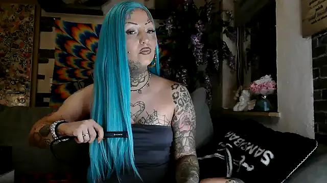 Freechat RoxxyInk on StripChat