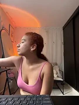 Freechat rubi_star on StripChat