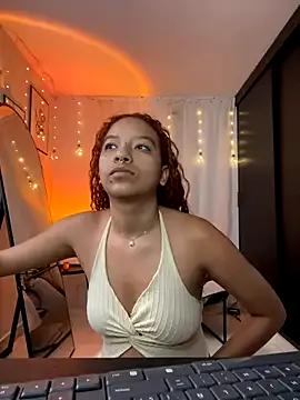 Freechat rubi_star on StripChat