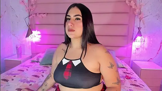 Freechat sabrinamilani on StripChat