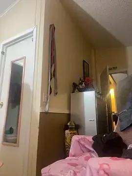 Freechat SafeinouterSpace on StripChat