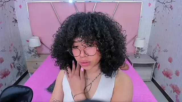 Freechat SafiroAgataaa on StripChat