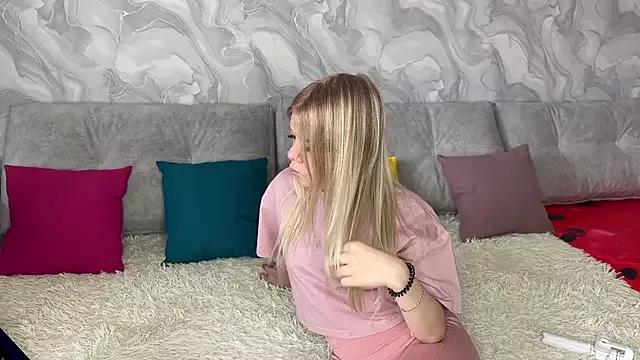 Freechat SandraGaze on StripChat