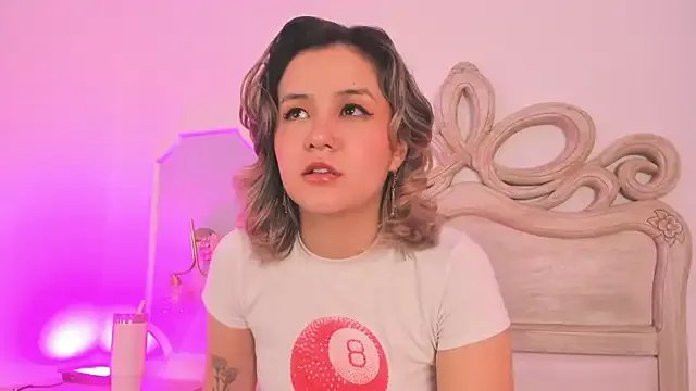 Freechat Sara__Williams on StripChat