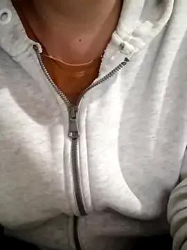 Freechat Saysomething3 on StripChat