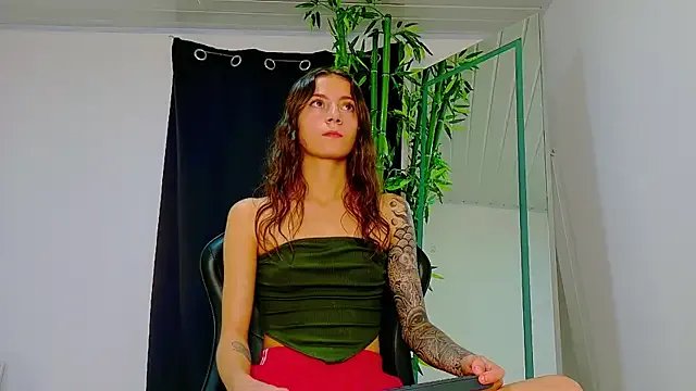 Freechat scarlet-jonesx on StripChat