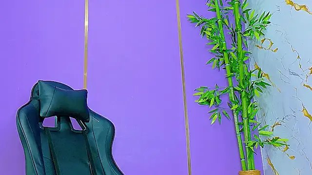 Freechat scarlet-jonesx on StripChat