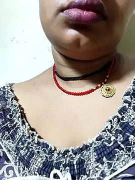 Freechat sexychutxxx7 on StripChat