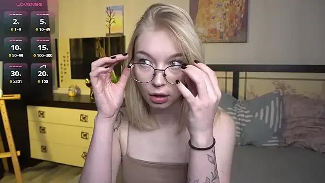 Private ShanelTunon on StripChat