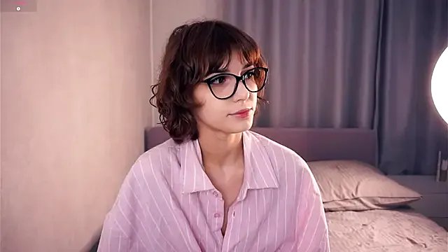 Freechat SibleyBurner on StripChat