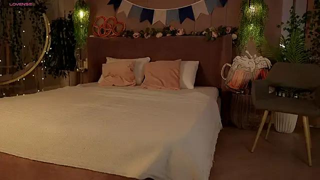 Freechat Smiley_Mia on StripChat