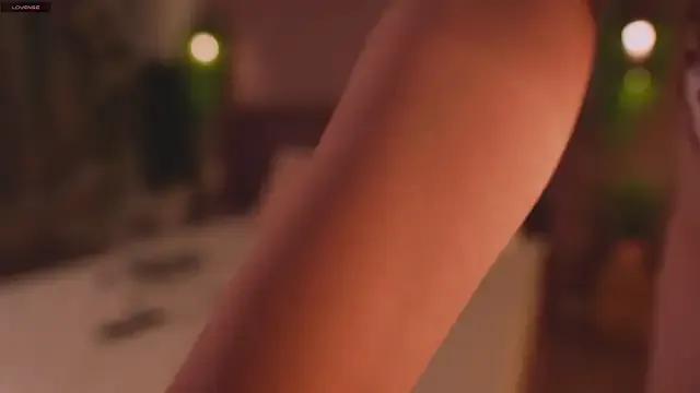 StripChat Smiley_Mia is Freechat Smiley_Mia — paties tease