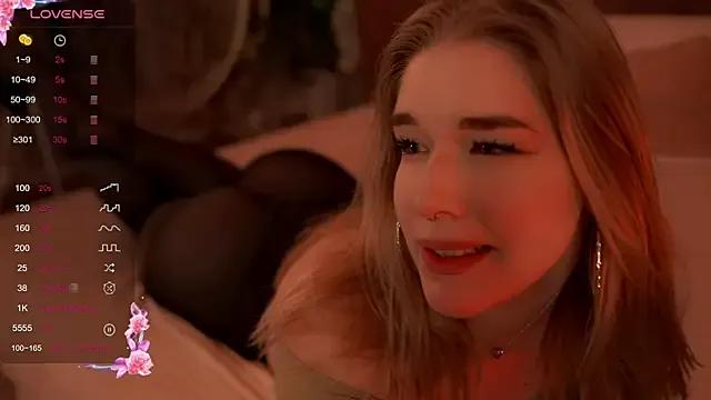 Freechat Smiley_Mia on StripChat