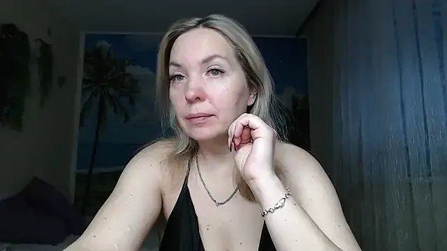 Freechat soaring_love on StripChat